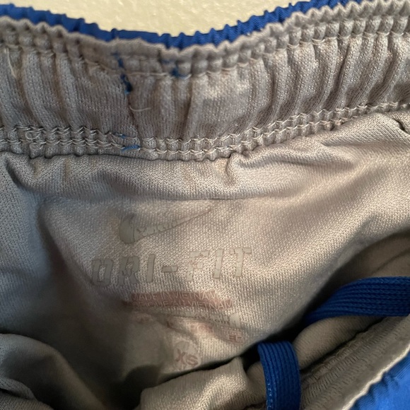 Blue Nike shorts - Picture 5 of 5